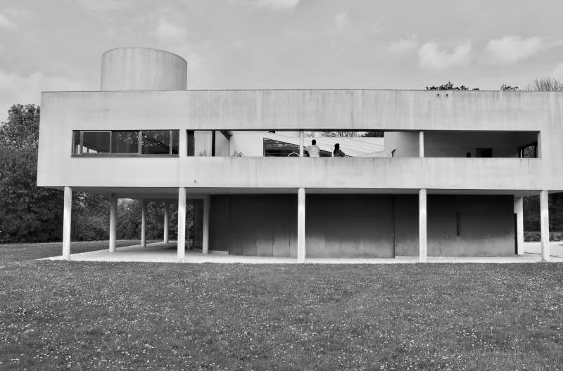 VILLA SAVOYE by LE CORBUSIER (c) Michael Dürr -  12.04.49